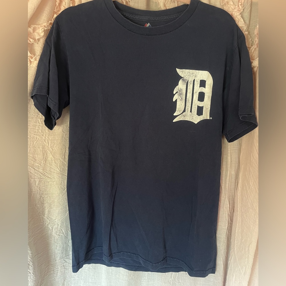 Detroit navy blue Fielder 28 tee shirt